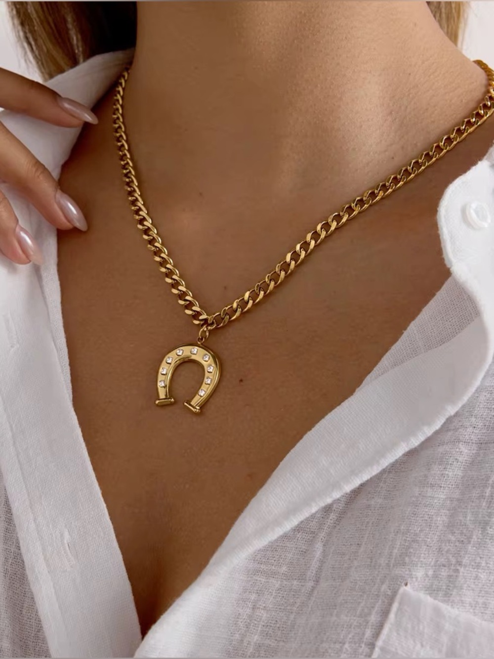 18K Gold Plated Horseshoe Pendant Chain Necklace